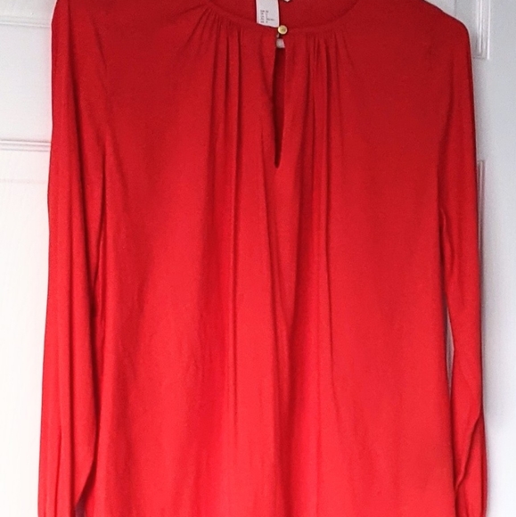 H&M Red Keyhole Long Bell Sleeve Party or Everyday Blouse w Top Button. 2. HP! - Picture 12 of 15